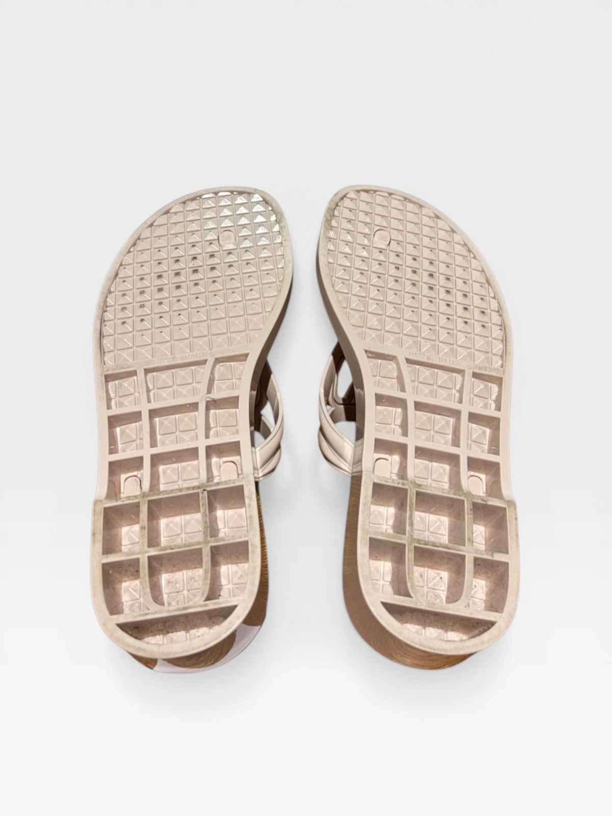 Valentino Garavani blush jelly thong sandals with original dust bag