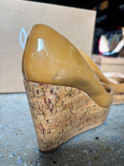 Christian Louboutin Une Plume Cork Wedge Pumps Nude Patent Leather – EU 37 – Platform Designer Heels Red 