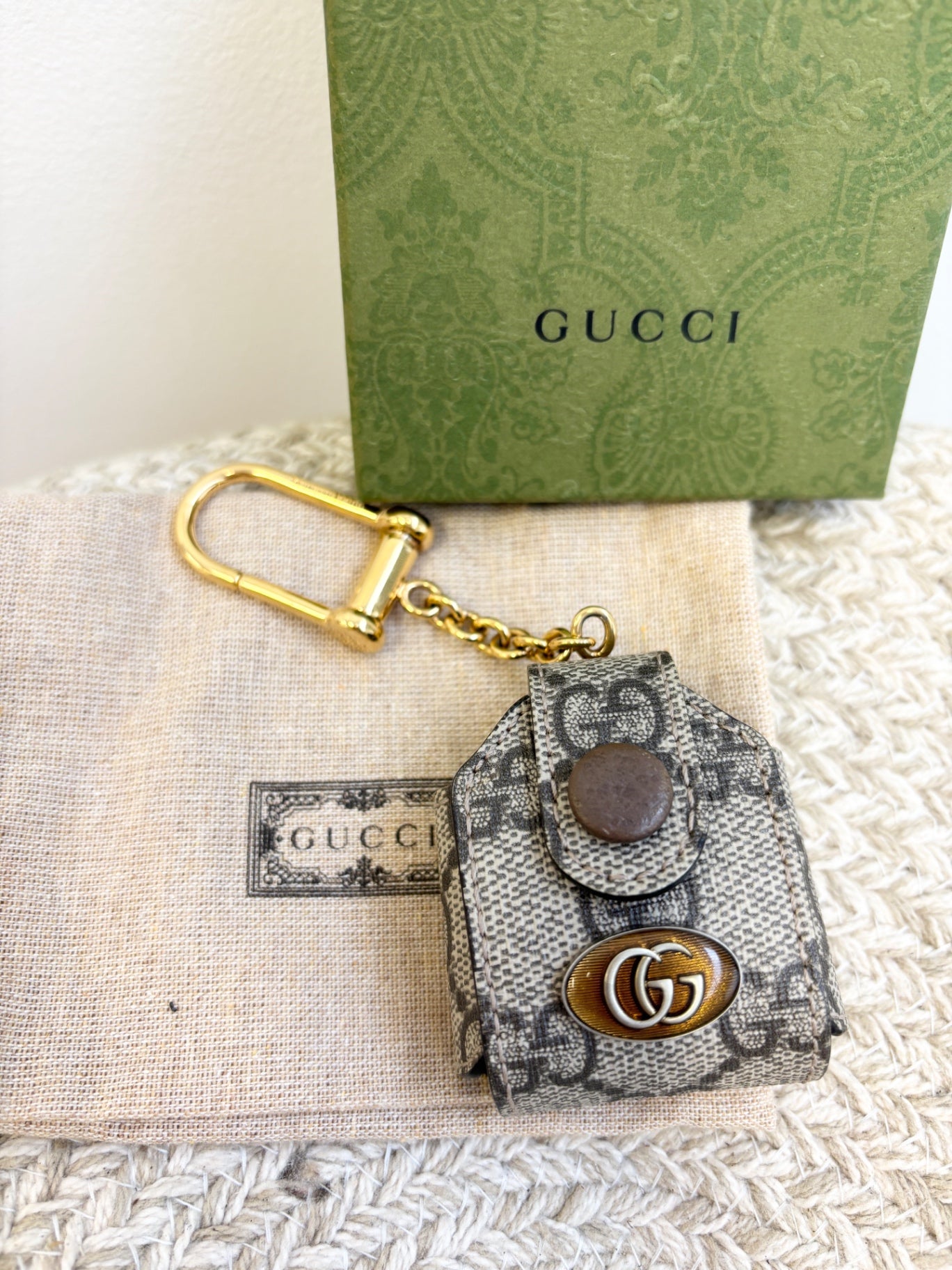 Gucci Ophidia GG Supreme AirPods Case Keychain