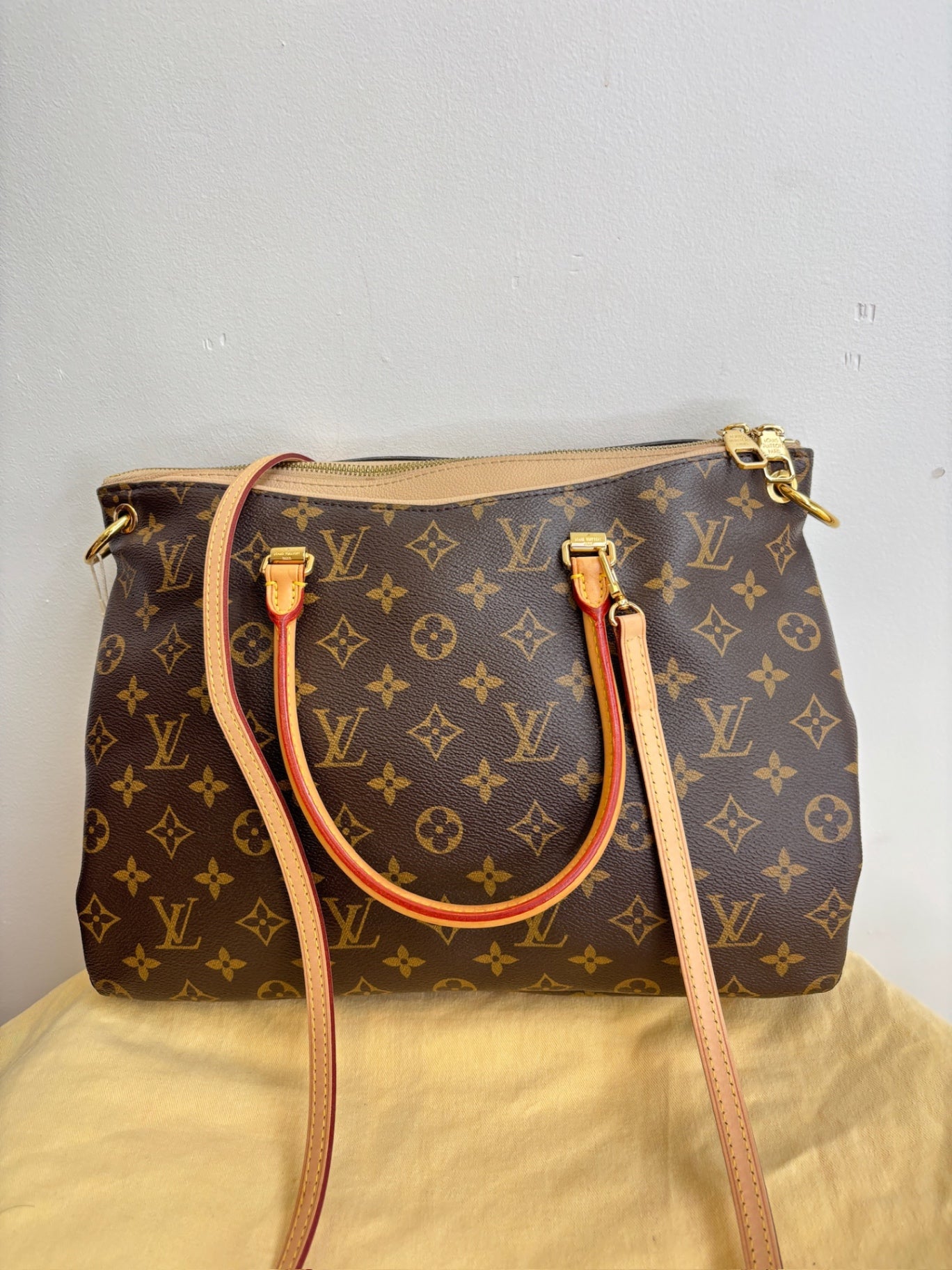Louis Vuitton Pallas Momogram Dune full set
