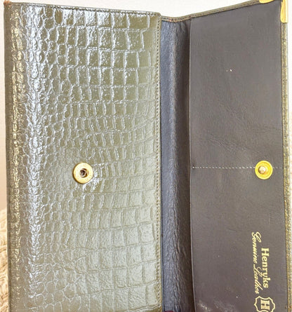 Henryks Green Crocodile Leather Wallet With Gold Corners