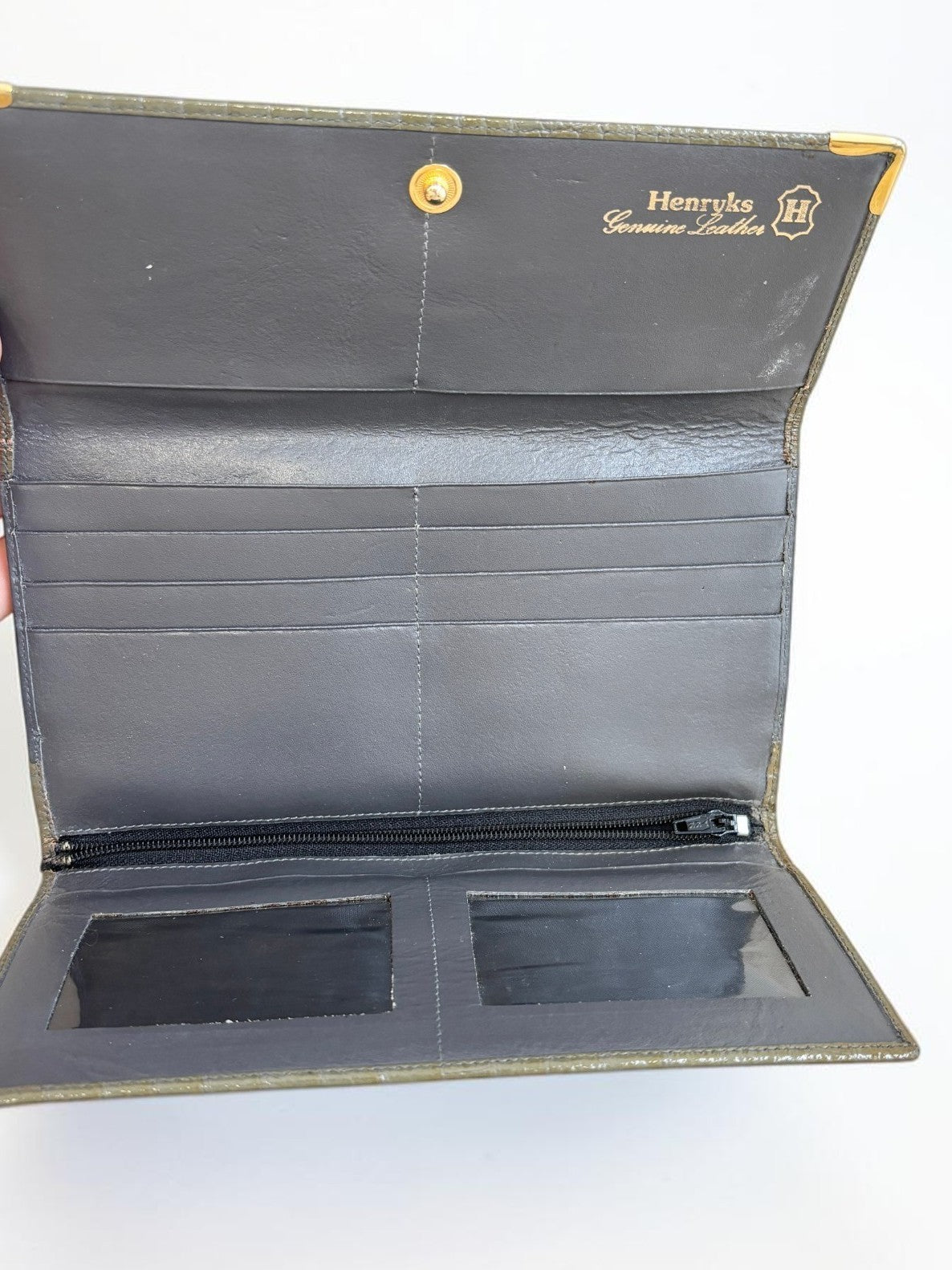 Henryks Green Crocodile Leather Wallet With Gold Corners
