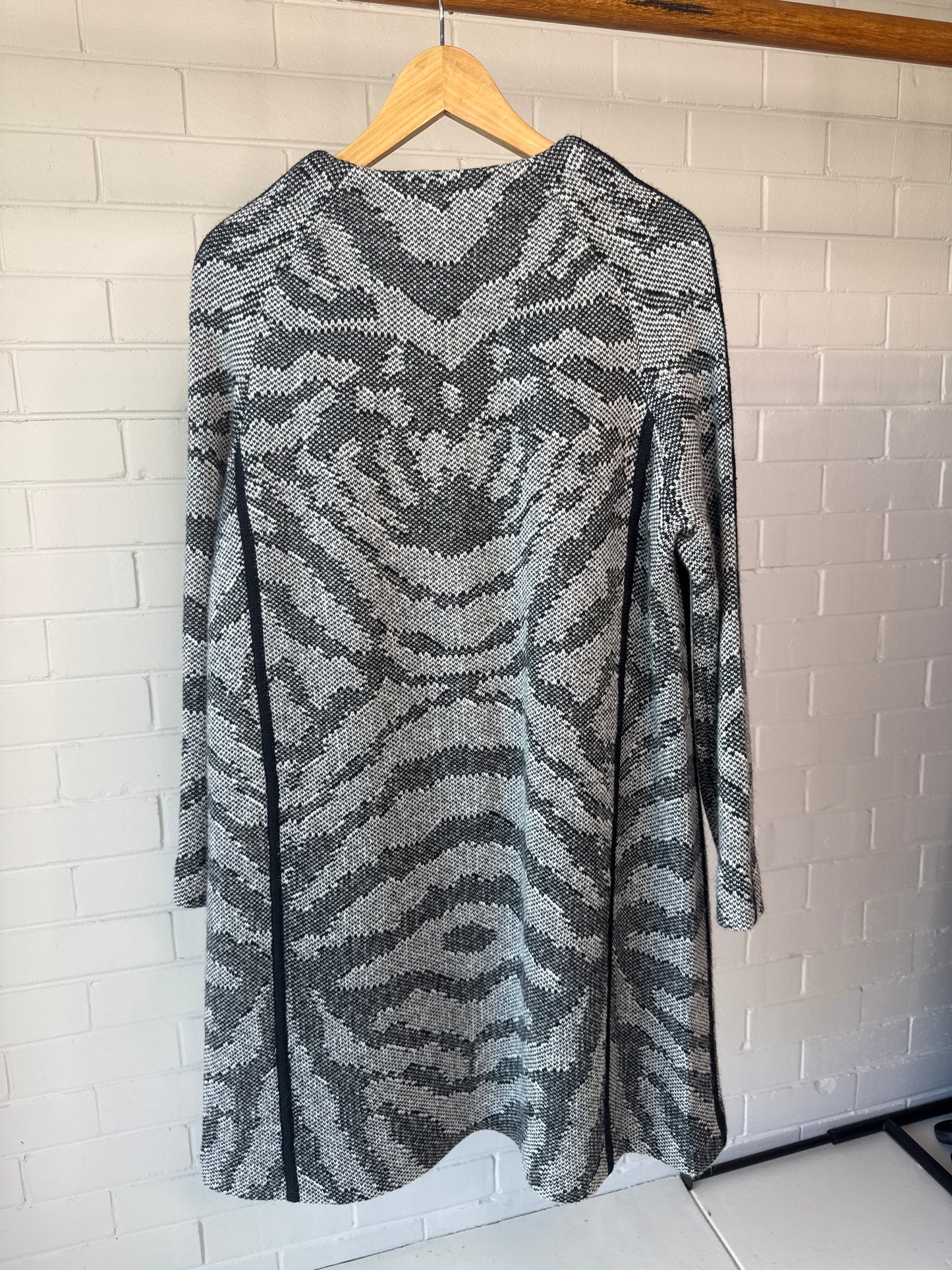 Thurley Knit Longline Coat Cardigan Size L Grey Black Animal Print