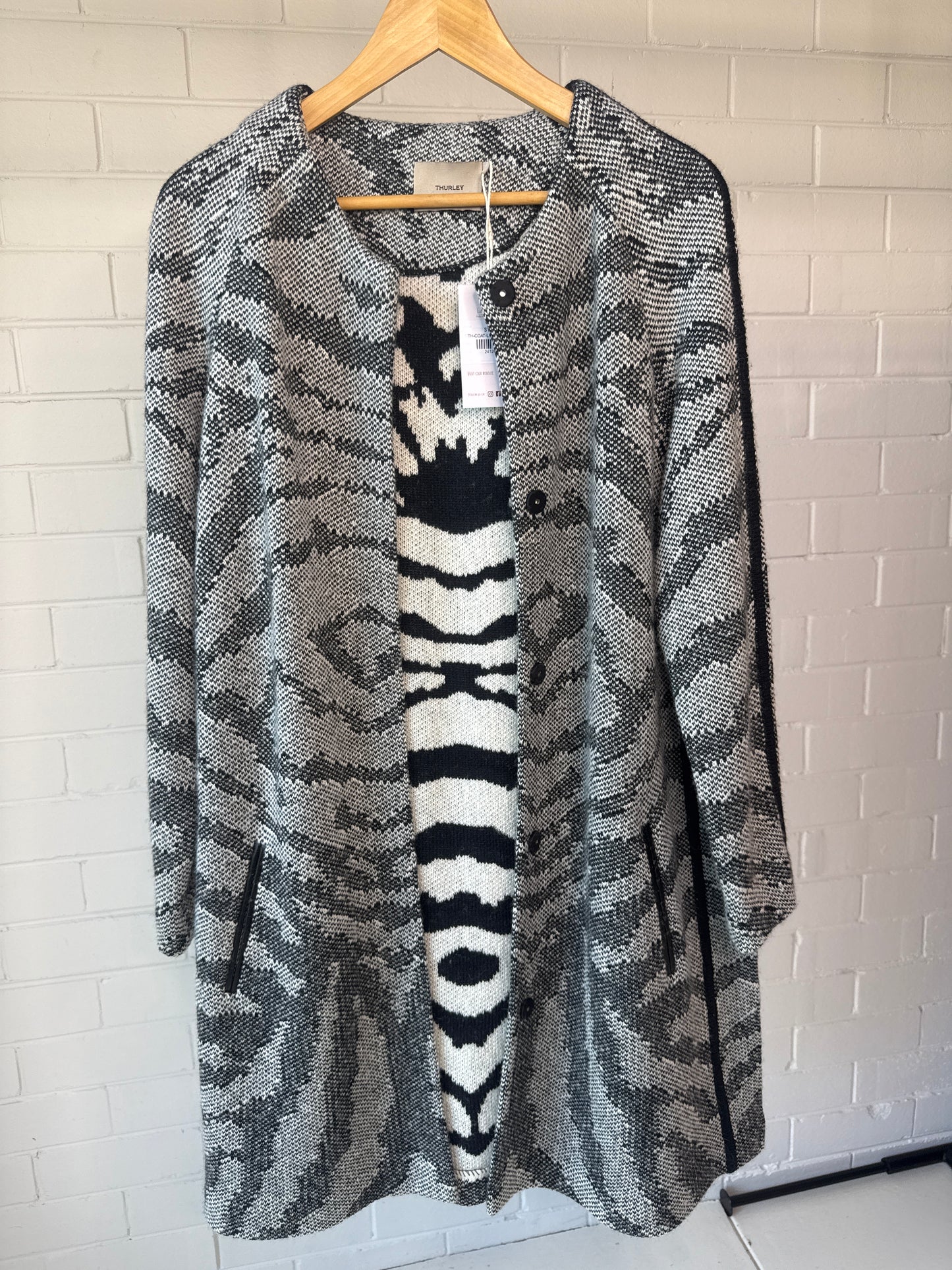 Thurley Knit Longline Coat Cardigan Size L Grey Black Animal Print