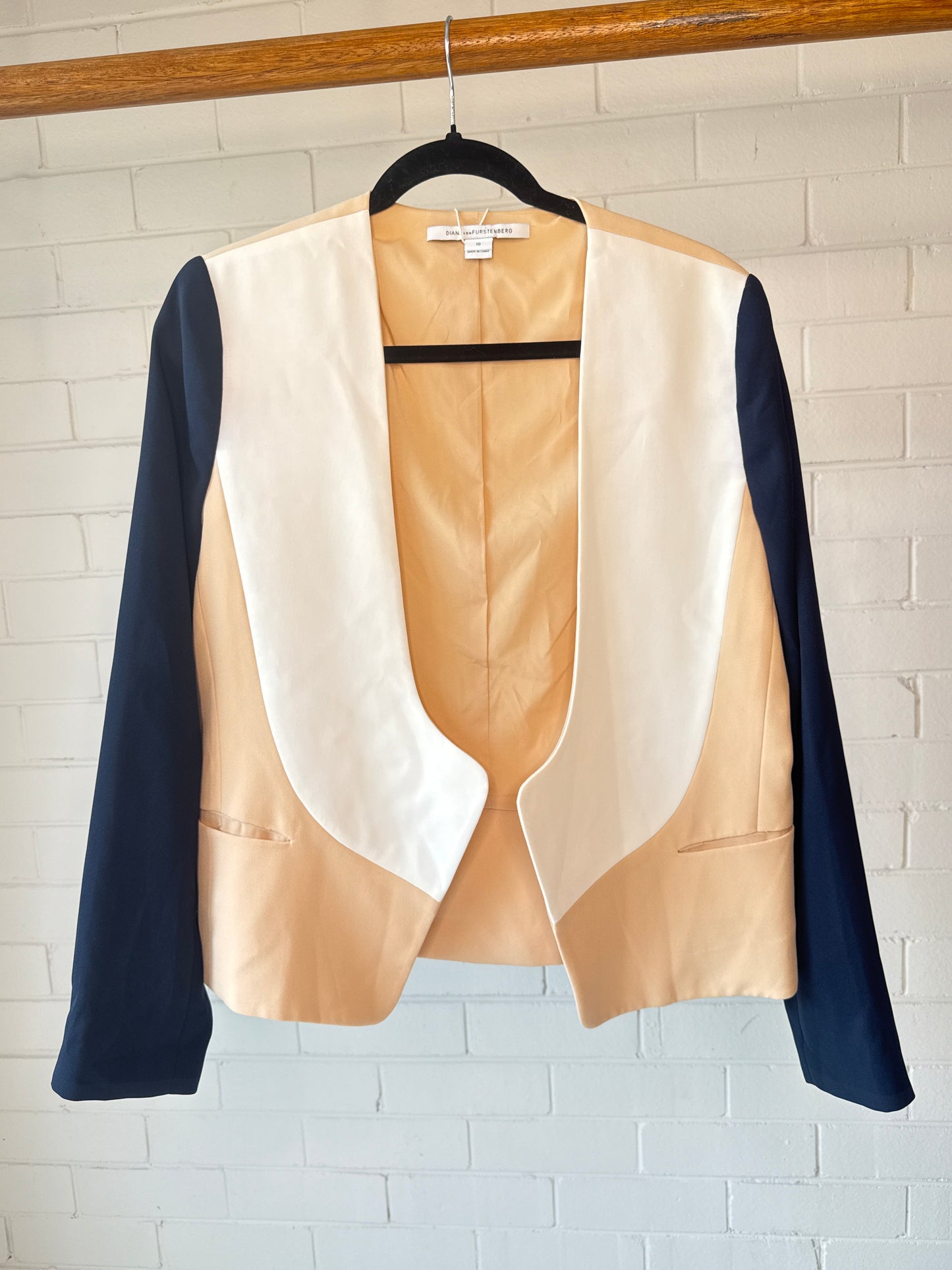 Diane von Fürstenberg Colour-Block Cropped Blazer-Size 10