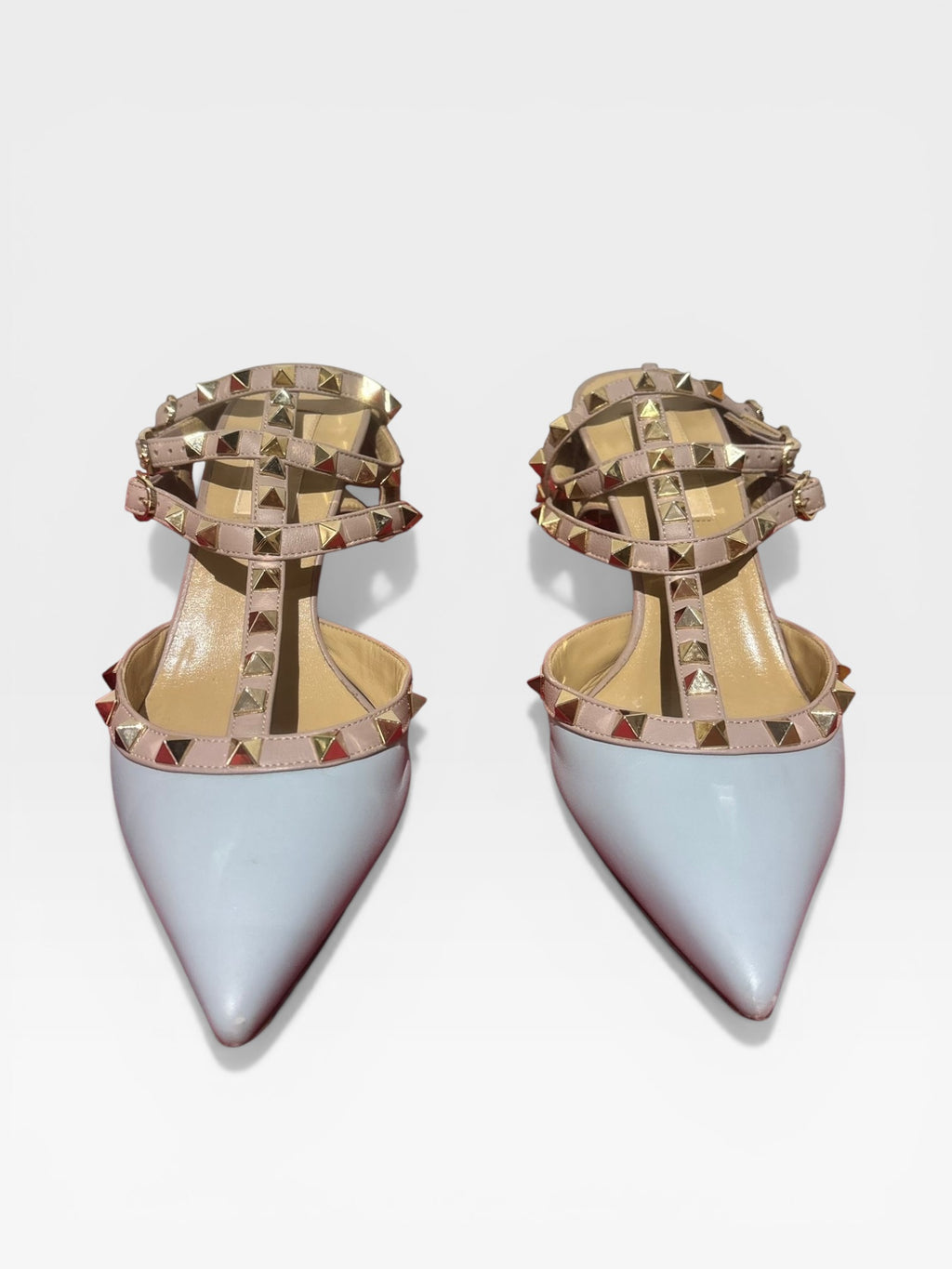 Valentino Garavani Rockstud Caged Pointed-Toe Pumps in Powder Blue – Size EU 38