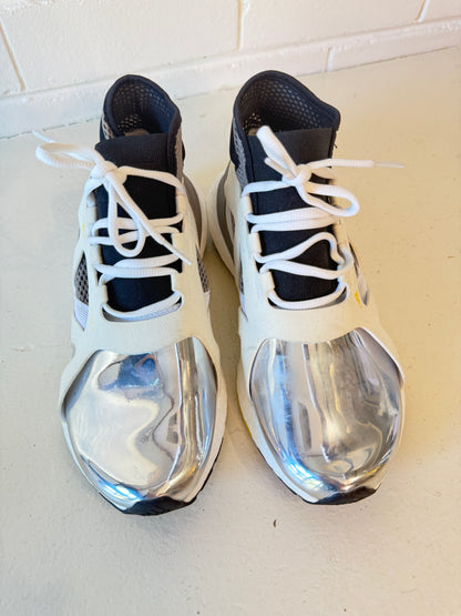 Adidas x Stella McCartney Ultraboost Silver-Toe Sneakers – Women’s US 7, Like New