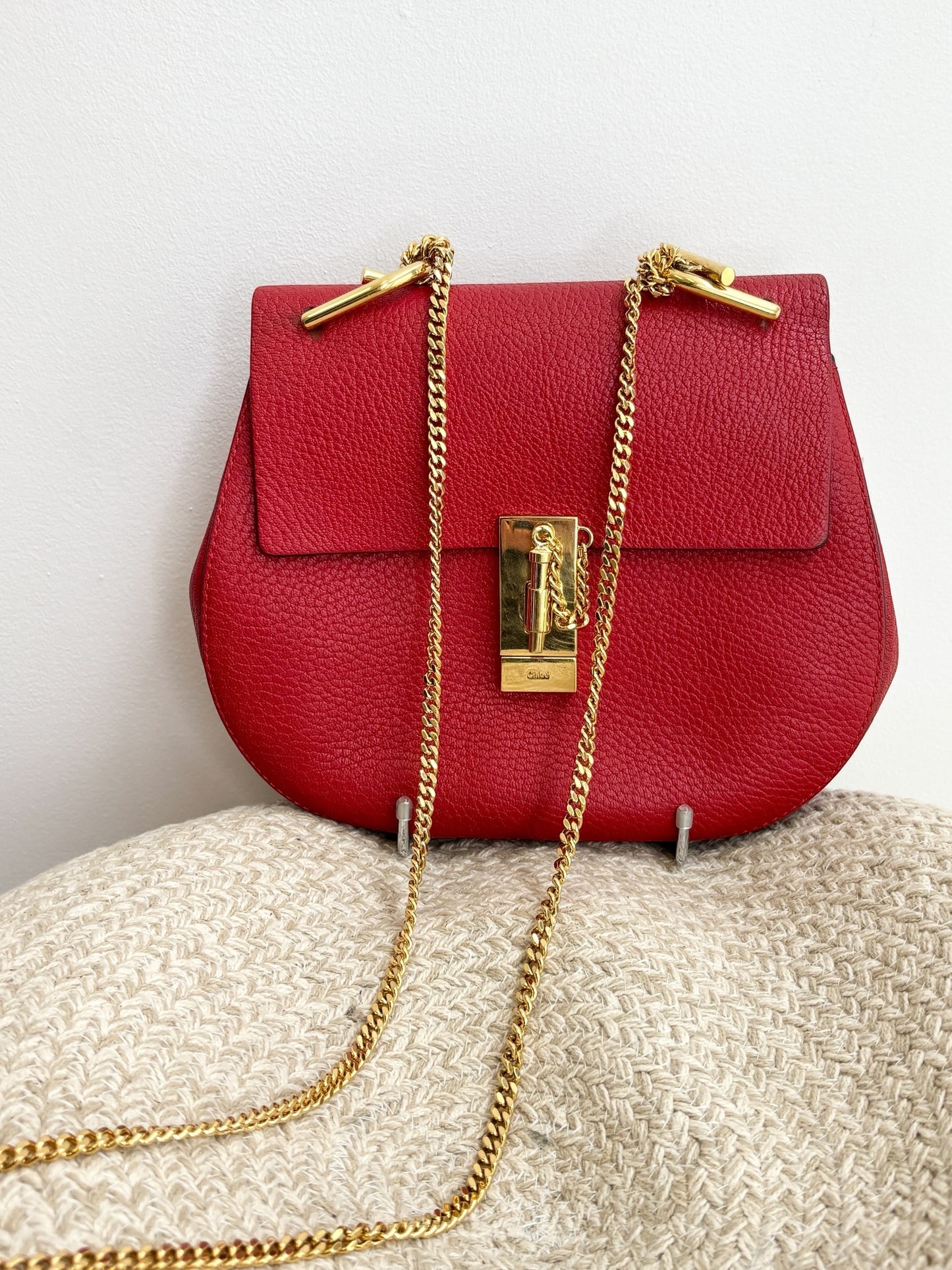 Chloe Drew Leather Shoulder Bag In Red