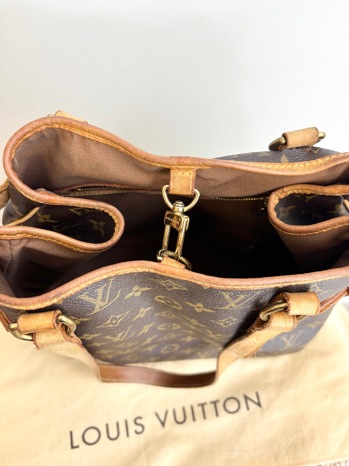 Louis Vuitton Batignolle Vertical Monogram