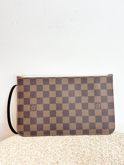 Louis Vuitton Neverfull Clutch