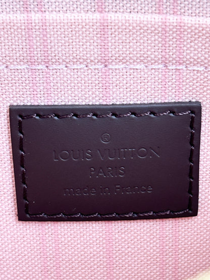 Louis Vuitton Neverfull Clutch