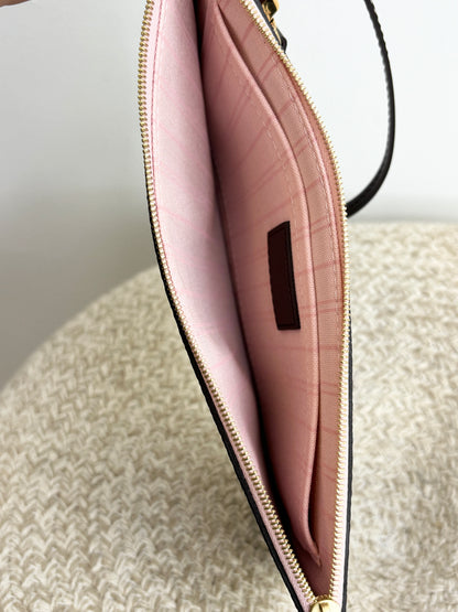 Louis Vuitton Neverfull Clutch