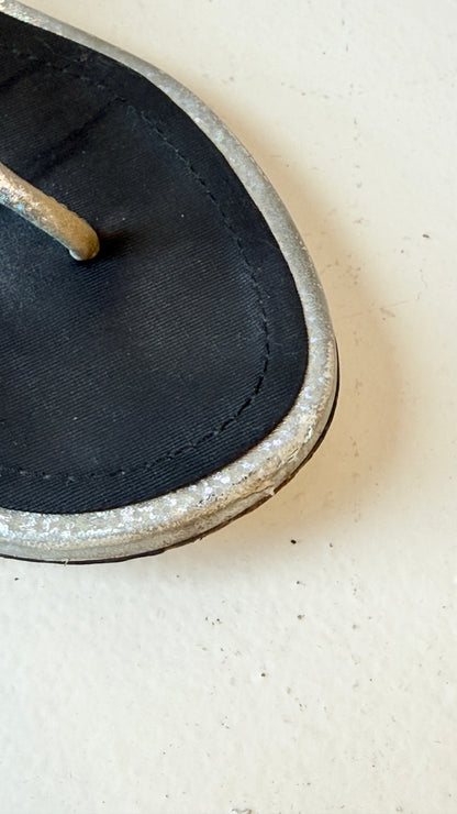 Chanel CC Chain Glitter Leather Thong Sandals – Silver & Black- Size 37C