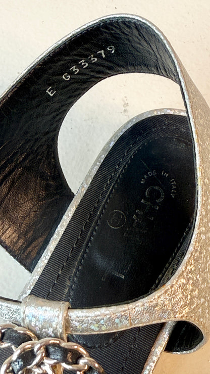 Chanel CC Chain Glitter Leather Thong Sandals – Silver & Black- Size 37C