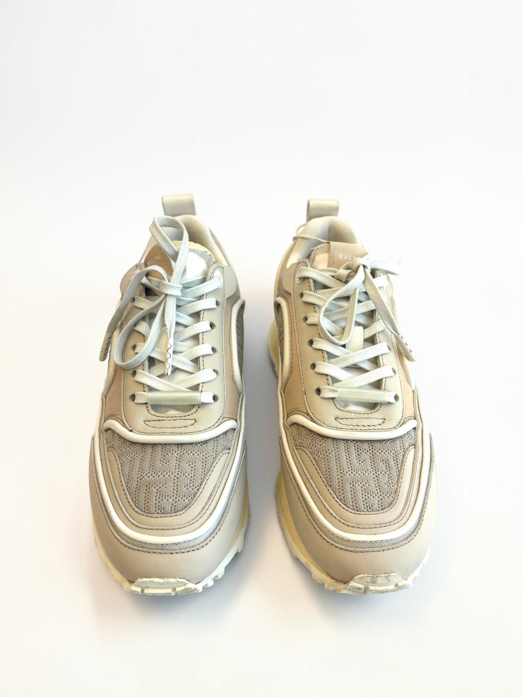 Balmain B-Racer sneakers in beige, pair view size EU 37