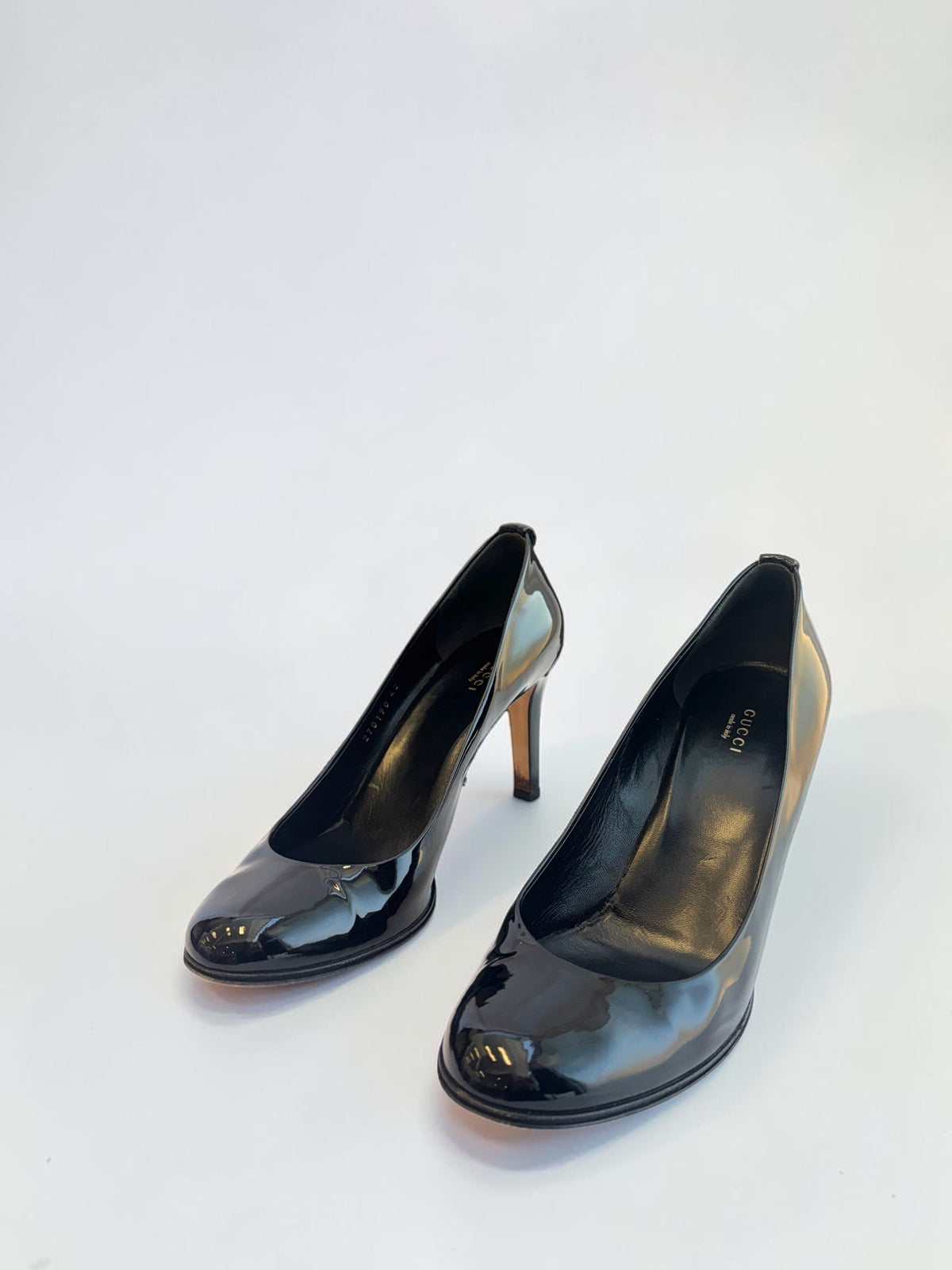 Gucci Black Patent Leather Classic Pumps - 42