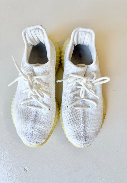 Adidas x Yeezy Boost 350 V2 in Cream White