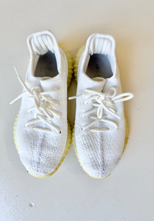 Adidas x Yeezy Boost 350 V2 in Cream White