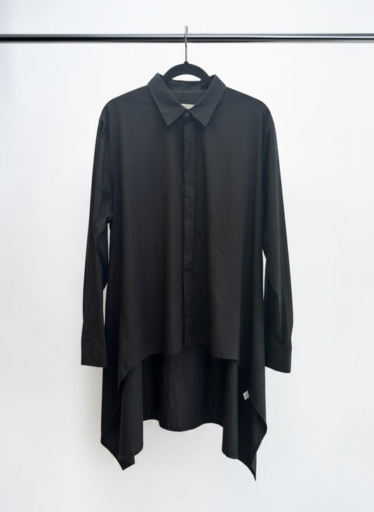 XCONCEPT Asymmetrical Long Sleeve Shirt in Black — L
