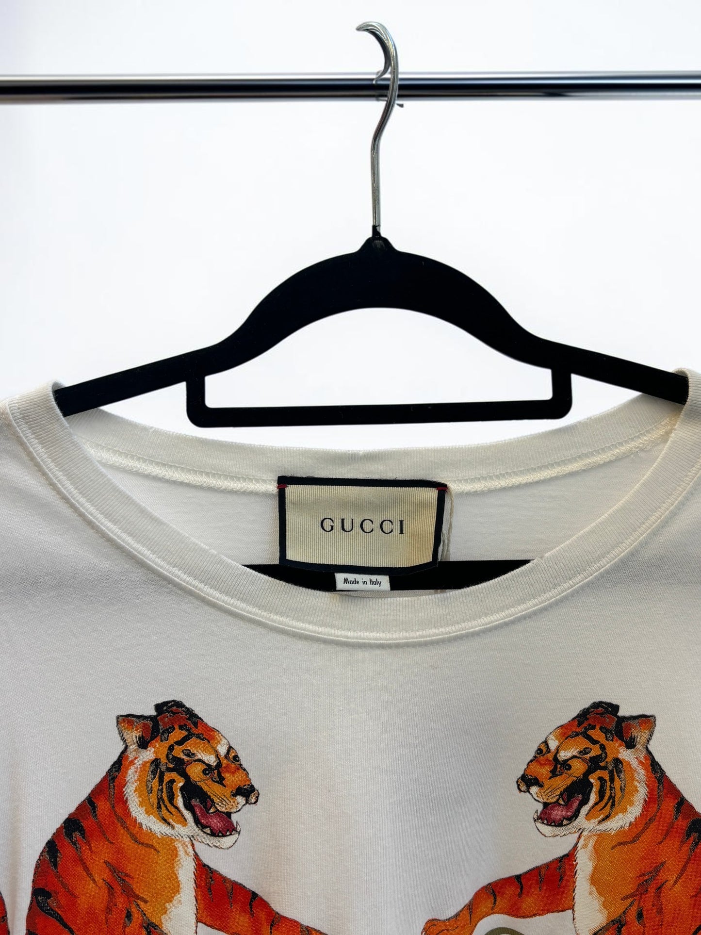 Gucci White Logo Print Cotton T-Shirt — Size XS