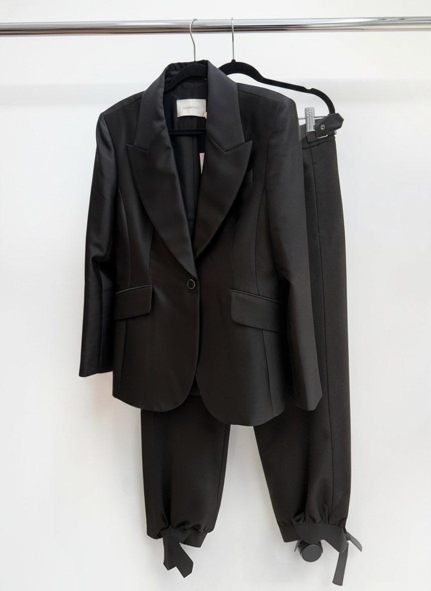 Zimmermann Black Silk-Trim Gabardine Slouchy Suit – Size 3 / L